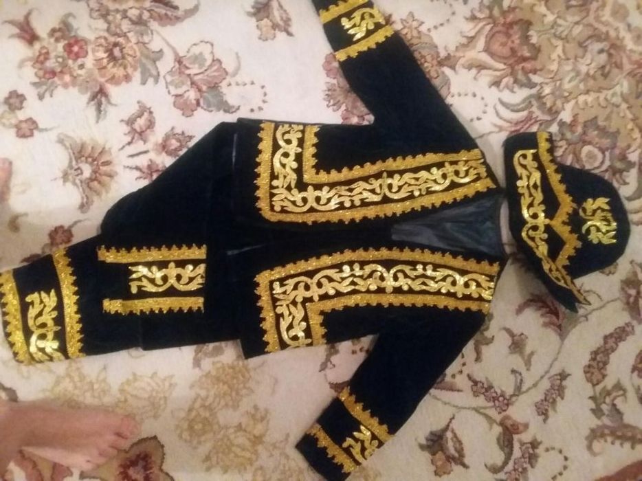 Казахский национальный костюм