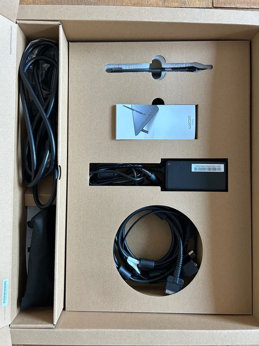 Tableta grafica Wacom Cintiq 16