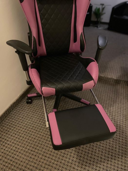 Scaun gaming  stare perfecta. Utilizat de 2 ori