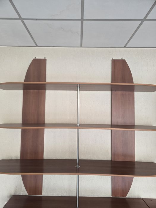 Витрина на стену