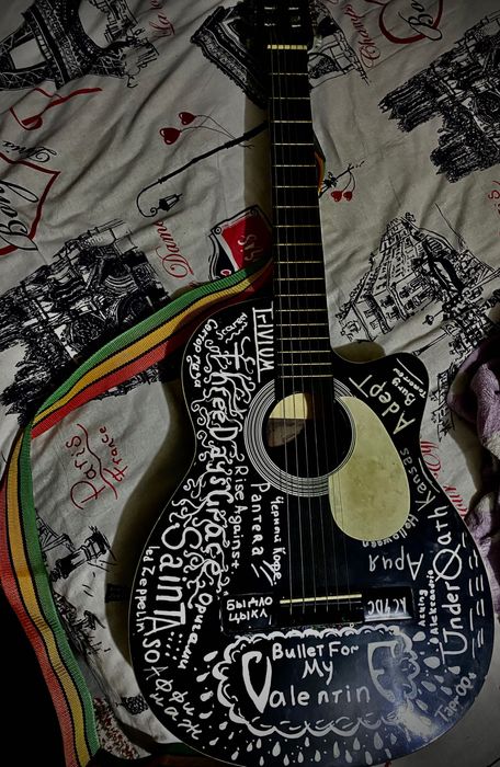 Продаю ,музыкальный инструмент !!!