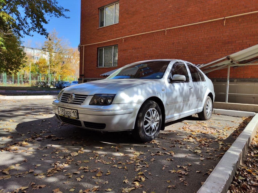 Продам WV Bora 2005