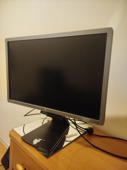 Монитор Full Hd 24