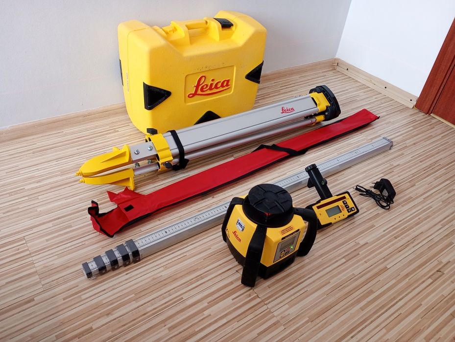 Nivelă laser Leica Rugby 680