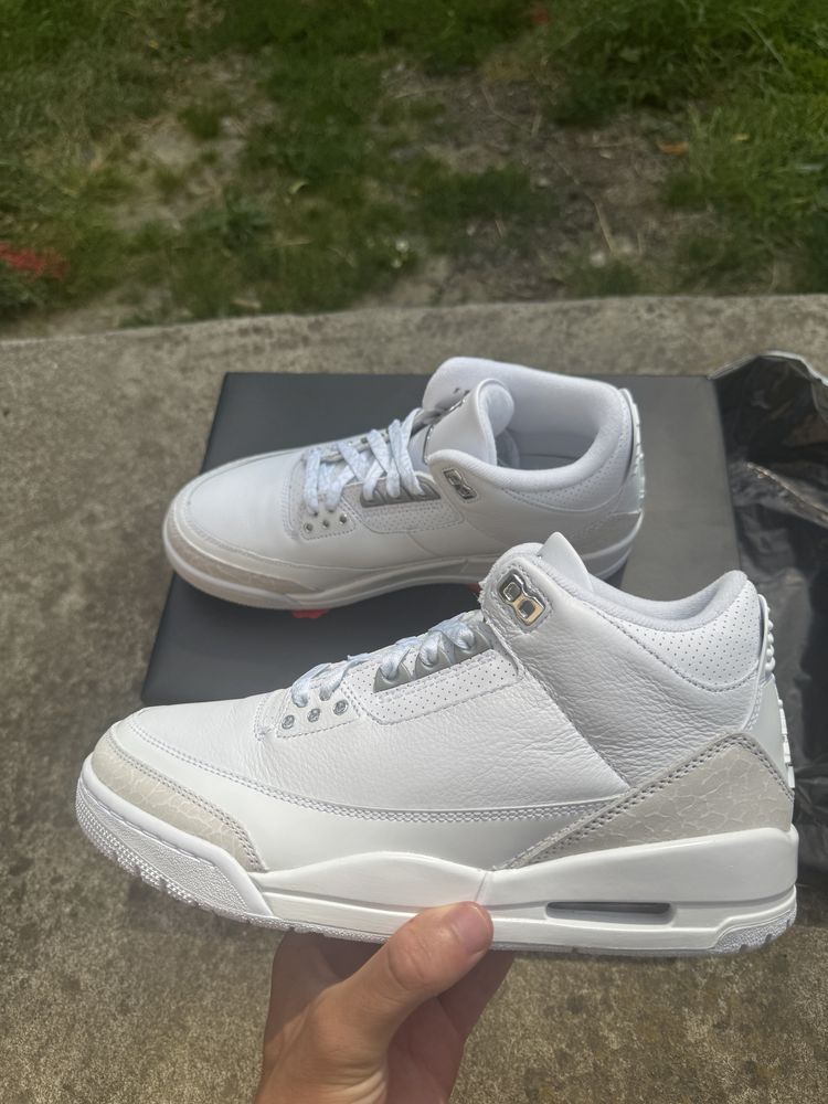 Jordan 3 Pure Money marimea 41