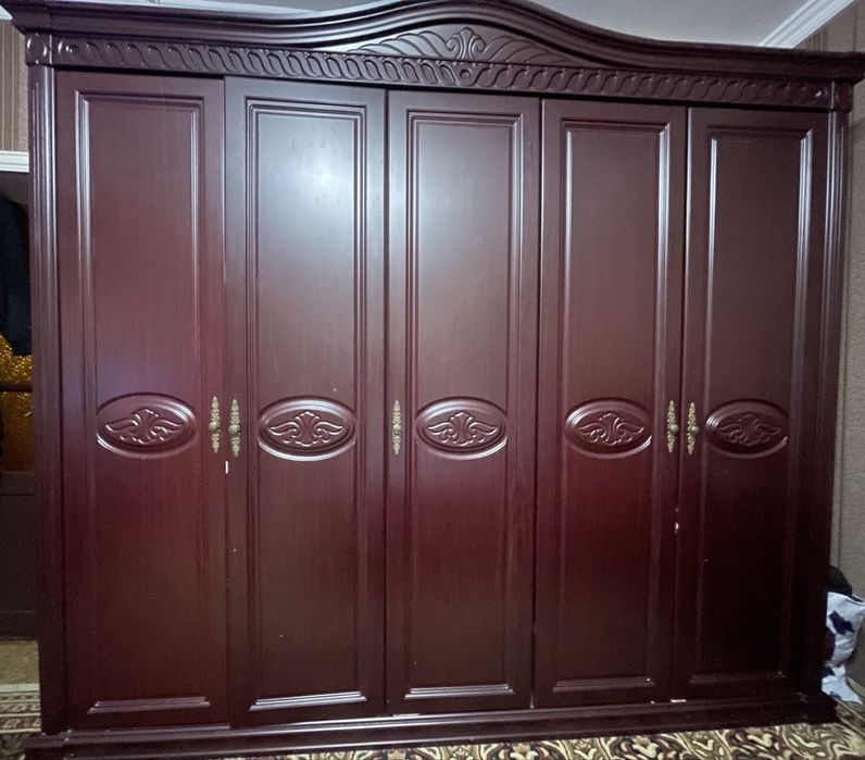 Spalni mebel sotiladi