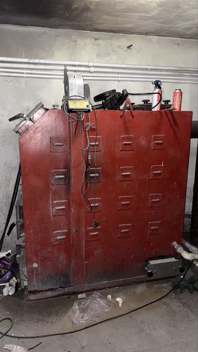 Котел  длительного и непрерывного горения с поворотным колосником