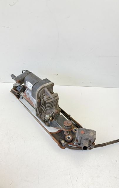 Compresor perne aer 676908201 6769082 BMW Seria 5 E60/E61