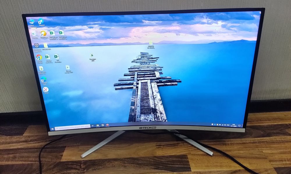27"Curved monitor Avtech.FHD.75Hz.Монитор в отличном состоянии!