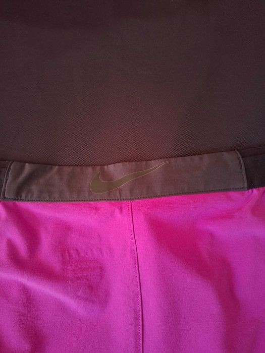 Спортно екипче!Гащета Найк и фланелка!