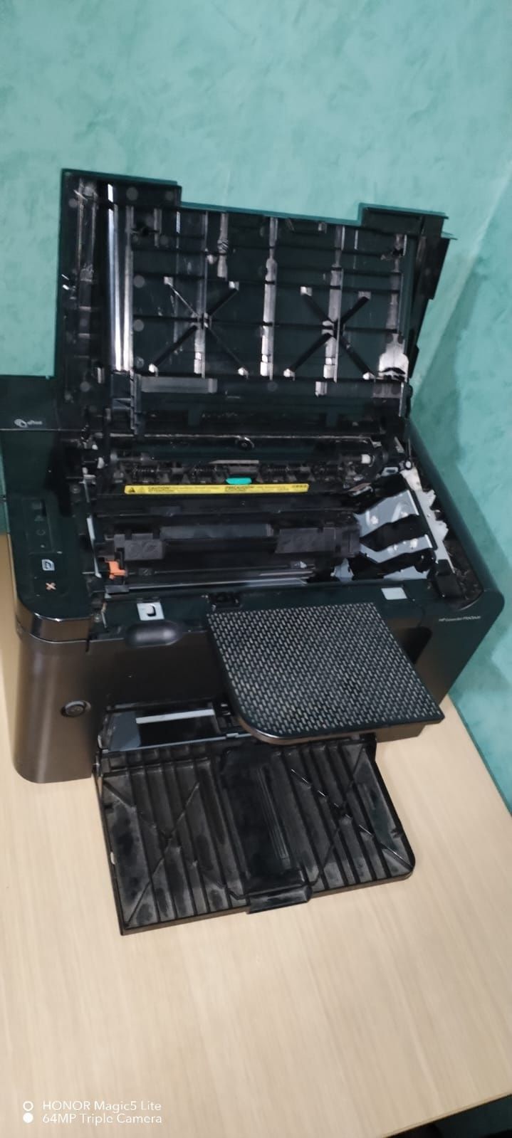 Vând imprimanta HP