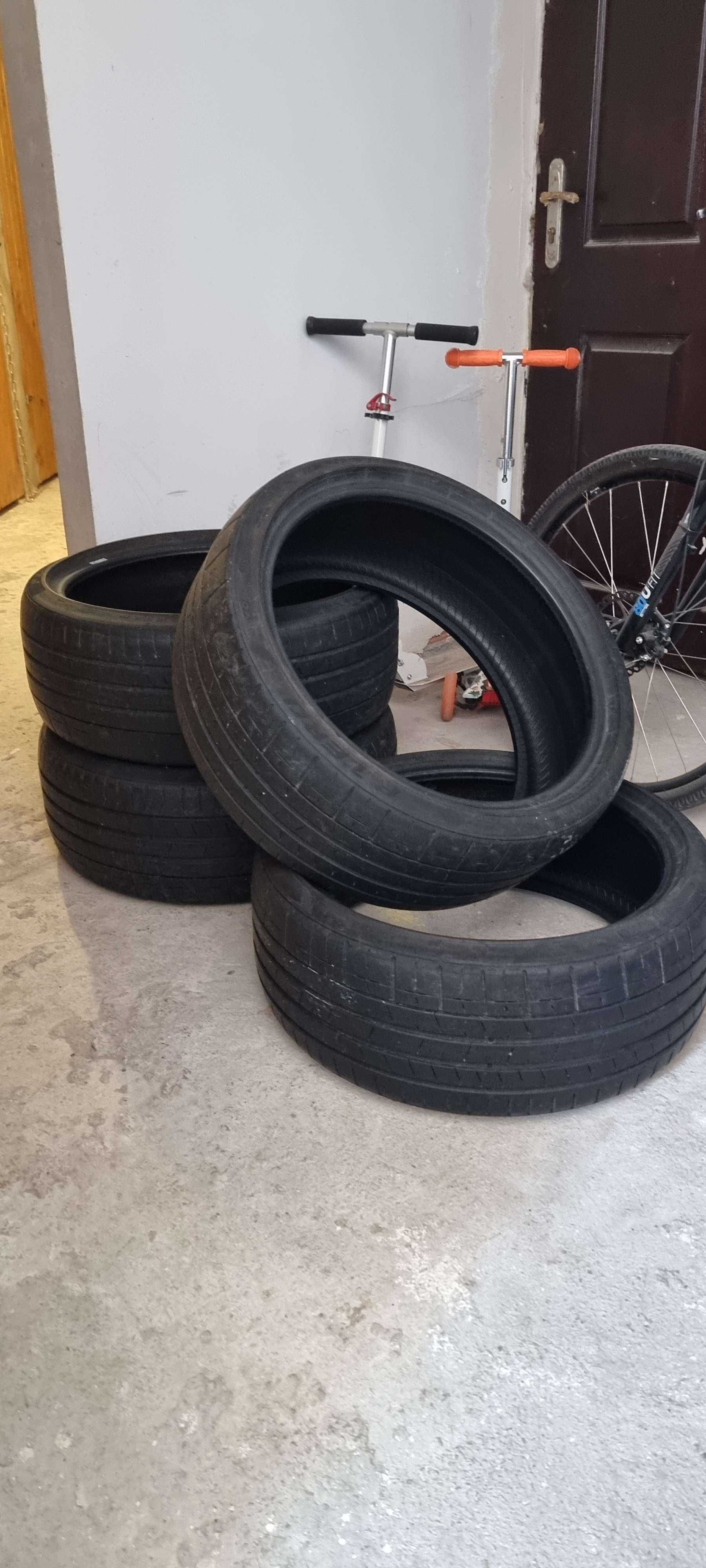 Гуми Pirelli  235/35 R19