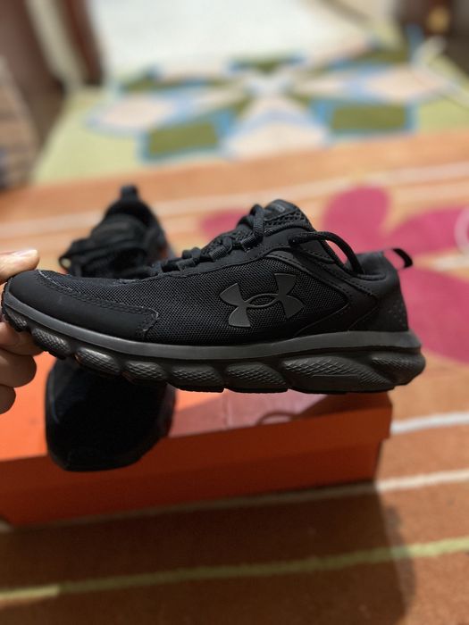 Under Armour UA Charged Assert 9