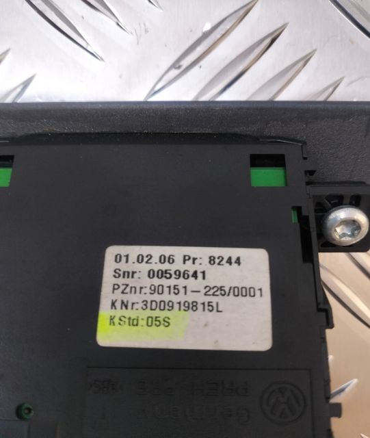 Buton grila ventilatie 3D0919815L Volkswagen VW Phaeton prima generat