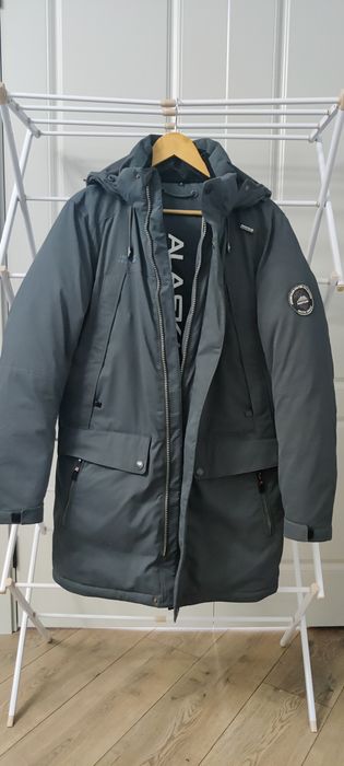 Продам очень теплую зимнюю куртку!