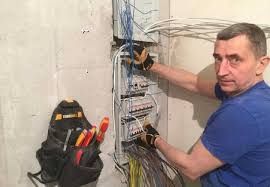 Электрик на дом срочно