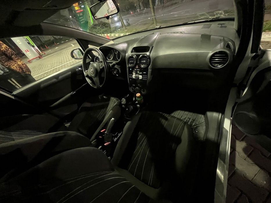 Vând Opel corsa D 2011 Itp valabil !!
