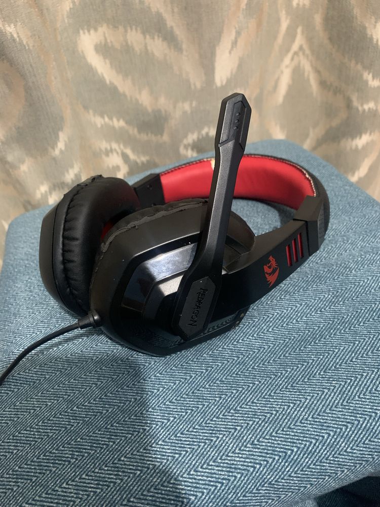 Boxe si Casti Gaming (Scorpion / Redragon)