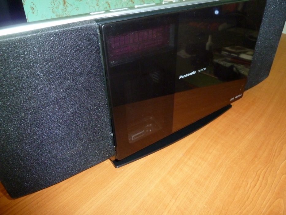 Panasonic SC-HC30 Compact Stereo System
