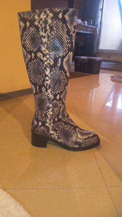 Ботуши Gianni змийски принт 36 номер