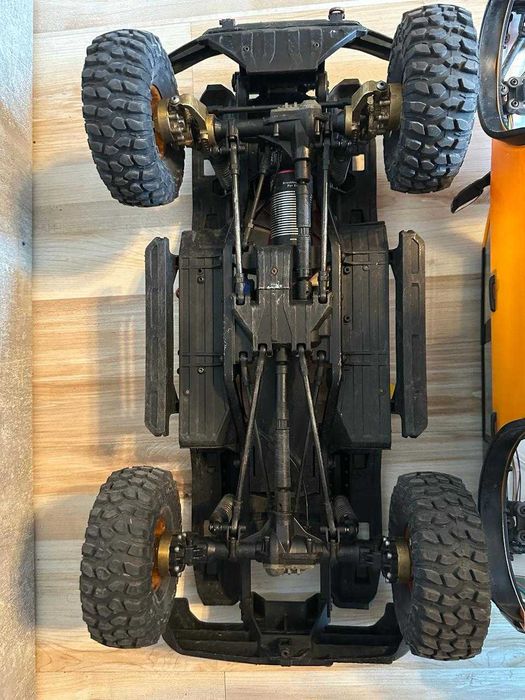 Traxxas TRX-4 Ford Bronco - multe upgrade-uri