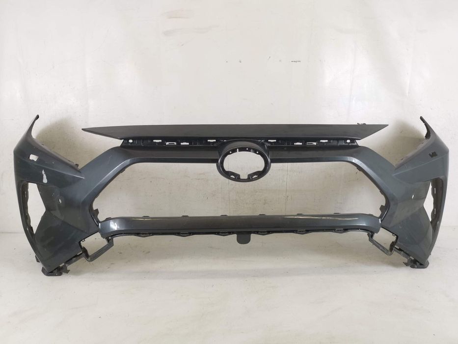 Предна броня Toyota RAV4 5 [ - ] Оригинална в добро състояние Тойота Р