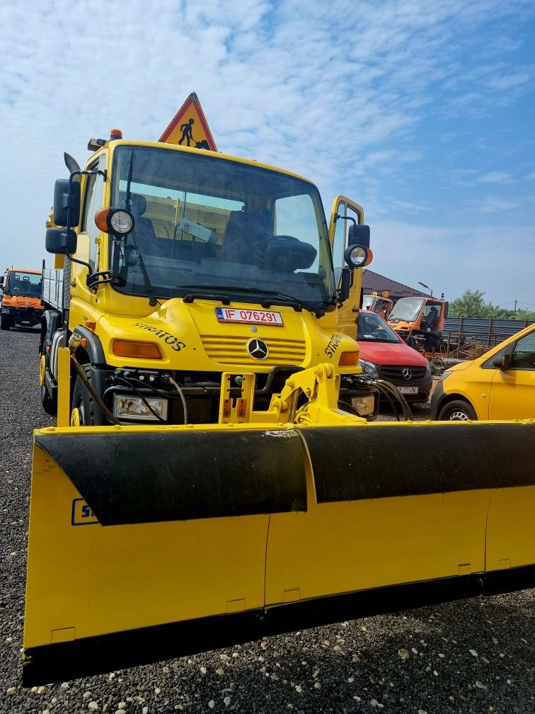 Unimog u400 u300 u500