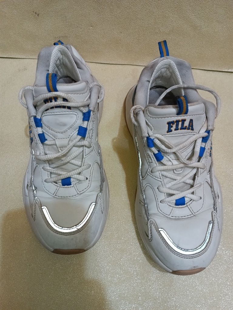 Fila N 38 сникърси - 27 лв