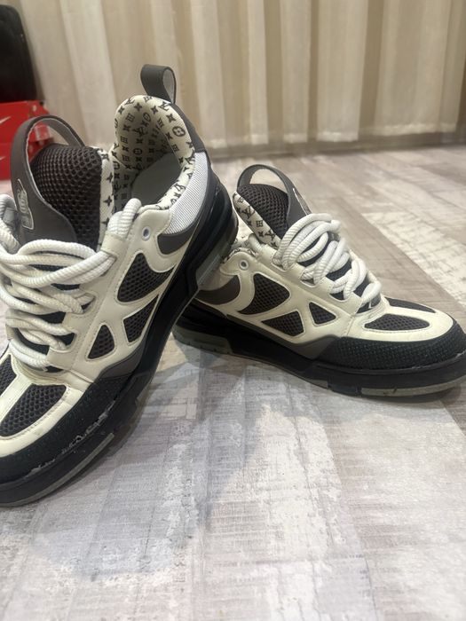 Lv arch lichtsneaker