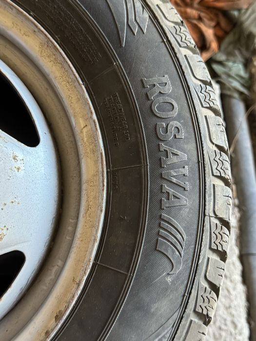 Продавам джанти със гуми 4х100 13 ки