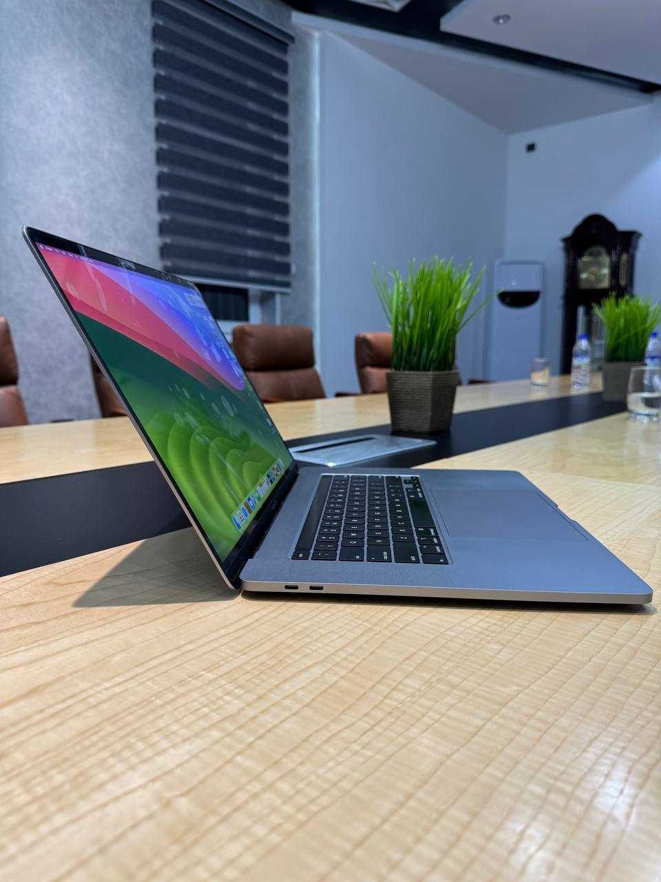 Macbook Pro 16 (A2141)