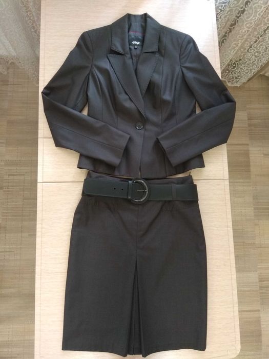 Костюм женский офисный
