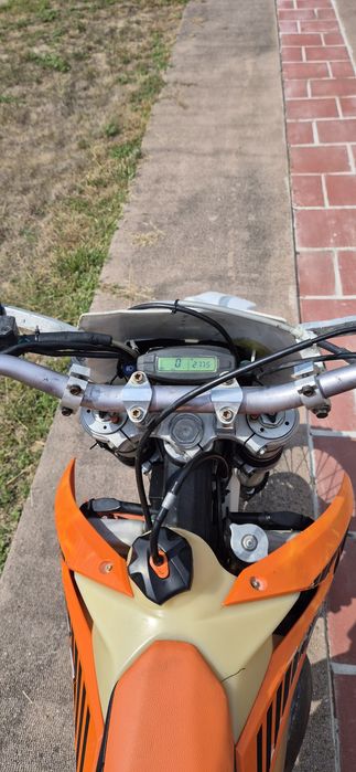 Vând KTM EXC 300 2012 înscrisă cu număr negru