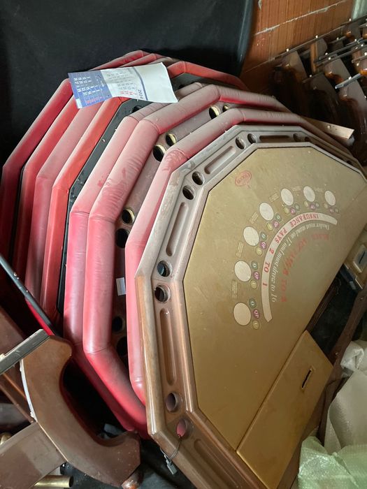 Lichidare stoc Casino mese poker blackjack roti ruleta jetoane tot