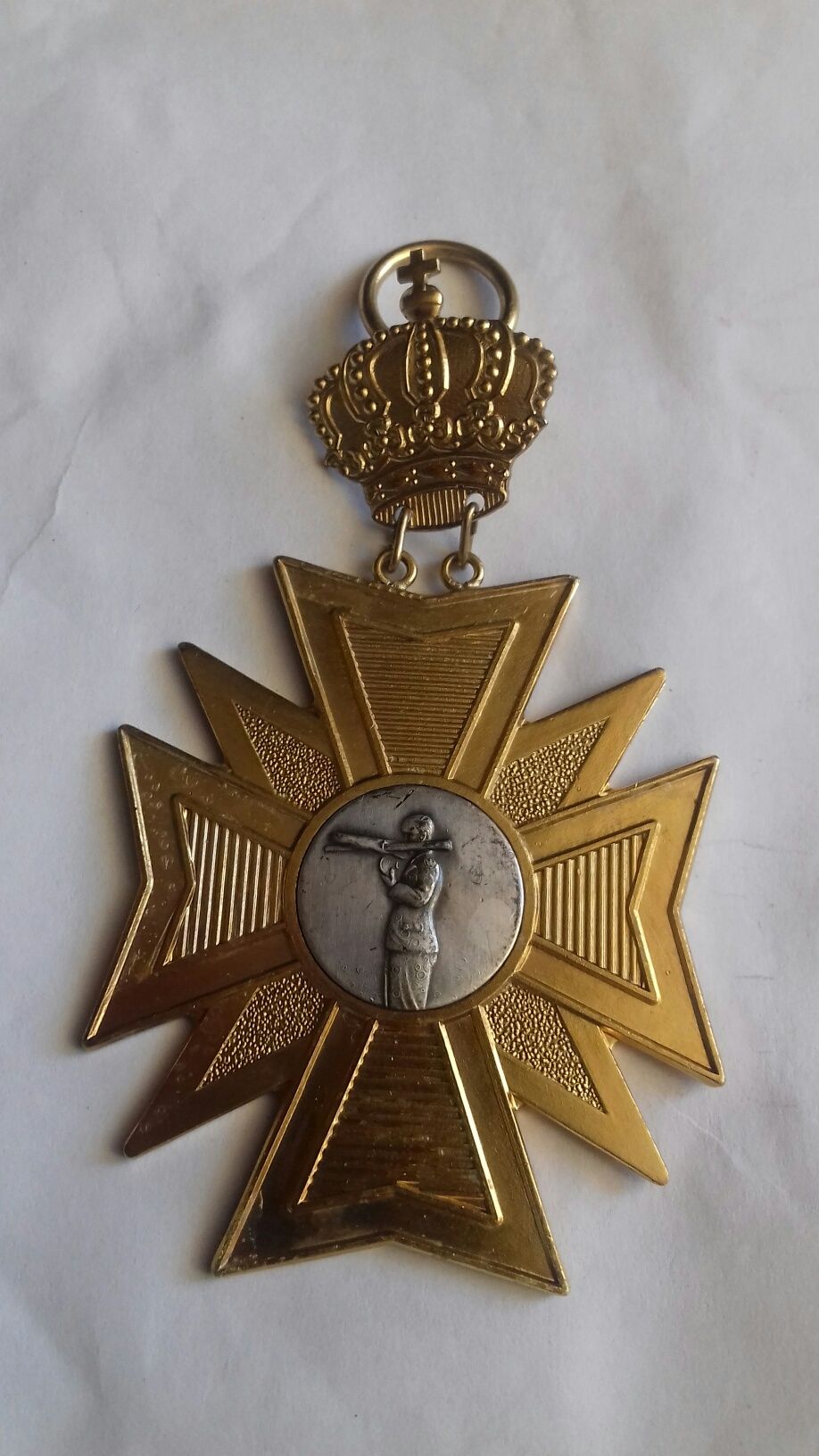 Орден царски кръст