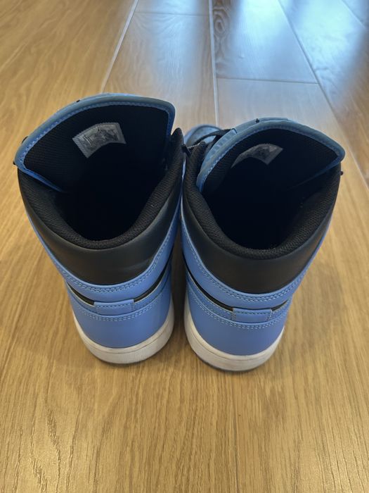 Air Jordan 1 Mid, marime 45, stare foarte bună