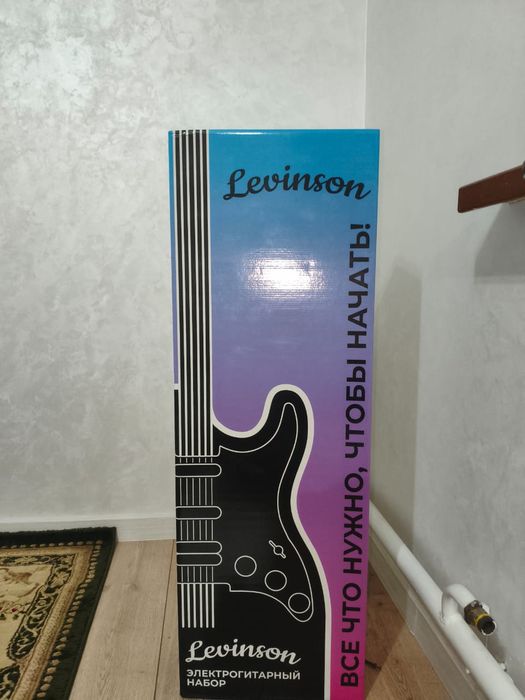Электрогитара левинсон