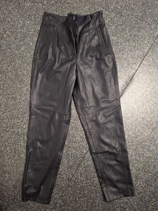 Pantaloni piele Zara !