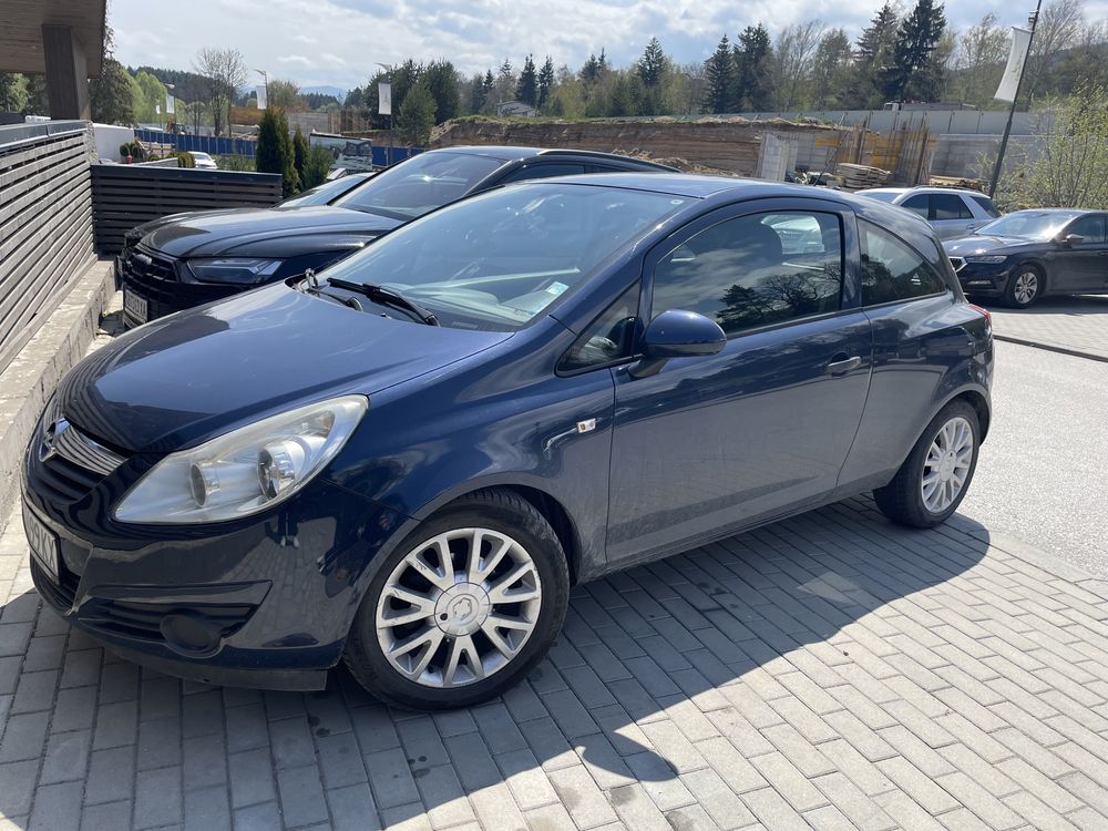 Opel  Corsa 2011 godina