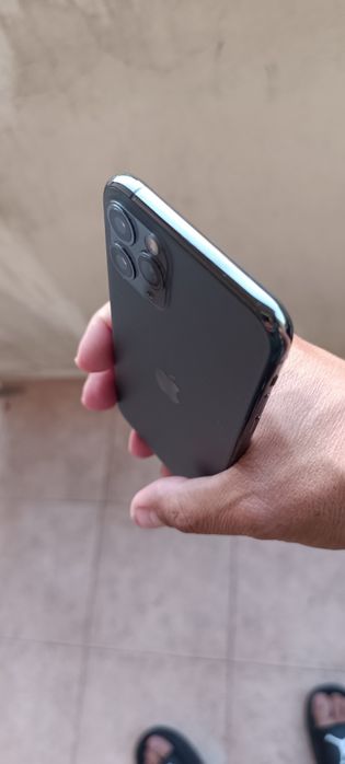 iPhone 11 Pro -перфектен