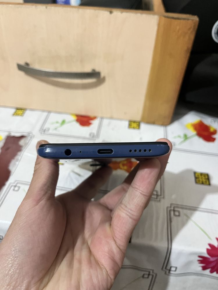 Продам Redmi note 9