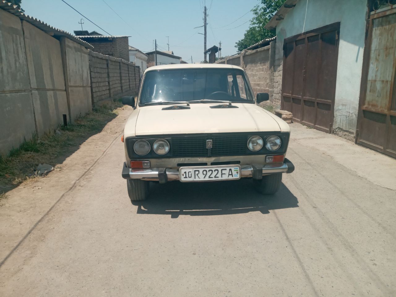 Vaz 21061 sotiladi nurafshon