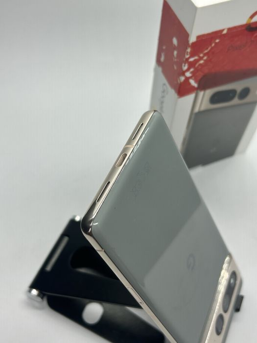 Google Pixel 7 PRO - Burnscreen Display - 128Gb / 12Gb RAM