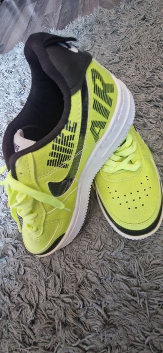 Adidași nike marimea 37