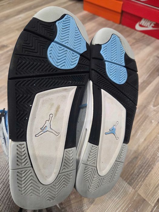 Маратонки unisex- 37 номер Jordan4
