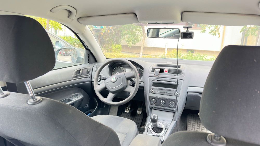 Vând Skoda Octavia2