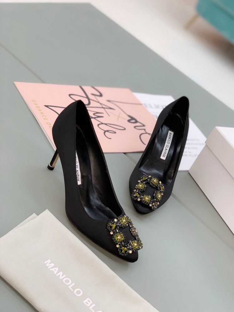 Pantofi Manolo Blahnik