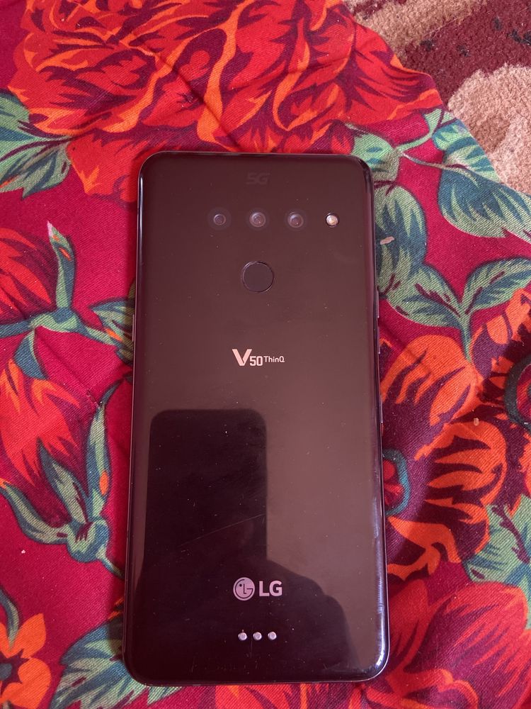 Lg v50 telefon sotiladi