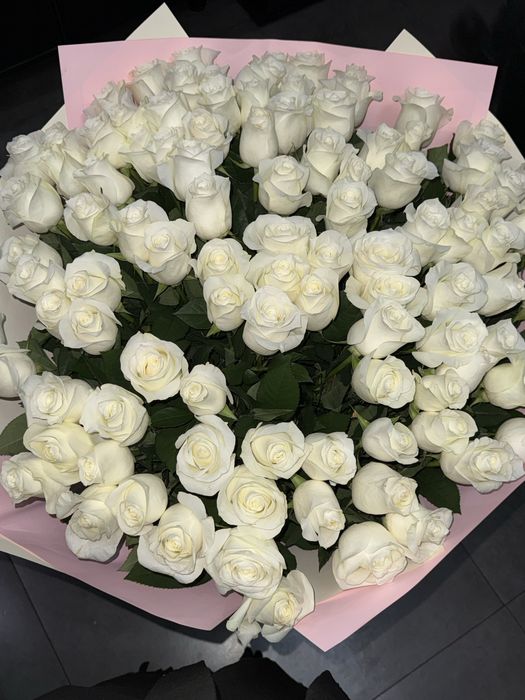 Цветы роза кустовые корзины все