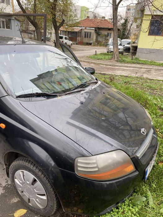 Део калос 2004 черен